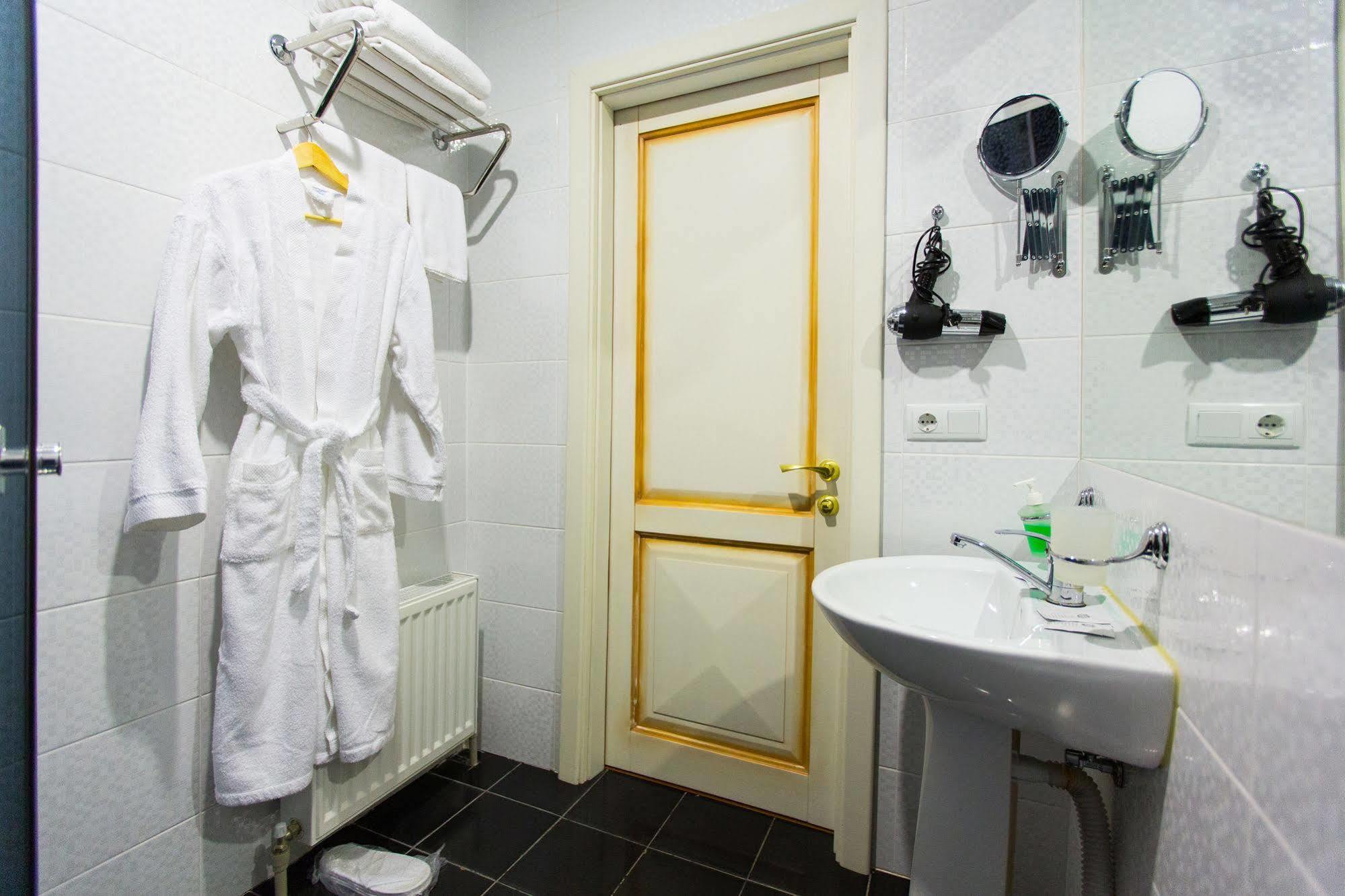 Apart Hotel Clumba Odessa Dış mekan fotoğraf